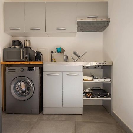 Appartement Terrasse climatisé calme en centre-ville LʼIsle-sur-la-Sorgue Esterno foto