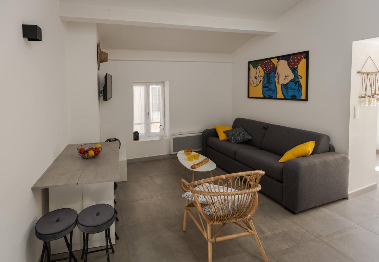 Appartement Terrasse climatisé calme en centre-ville LʼIsle-sur-la-Sorgue Esterno foto