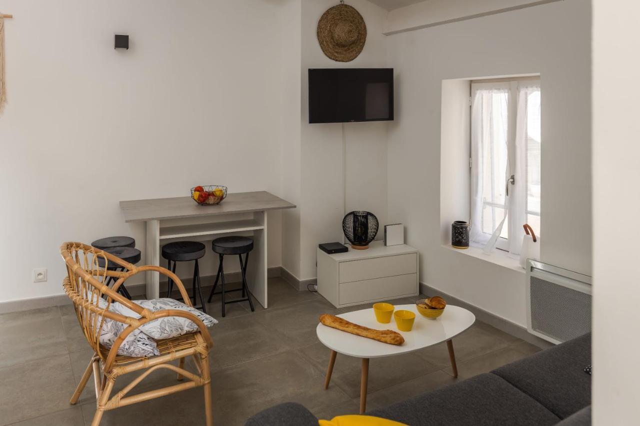 Appartement Terrasse climatisé calme en centre-ville LʼIsle-sur-la-Sorgue Esterno foto