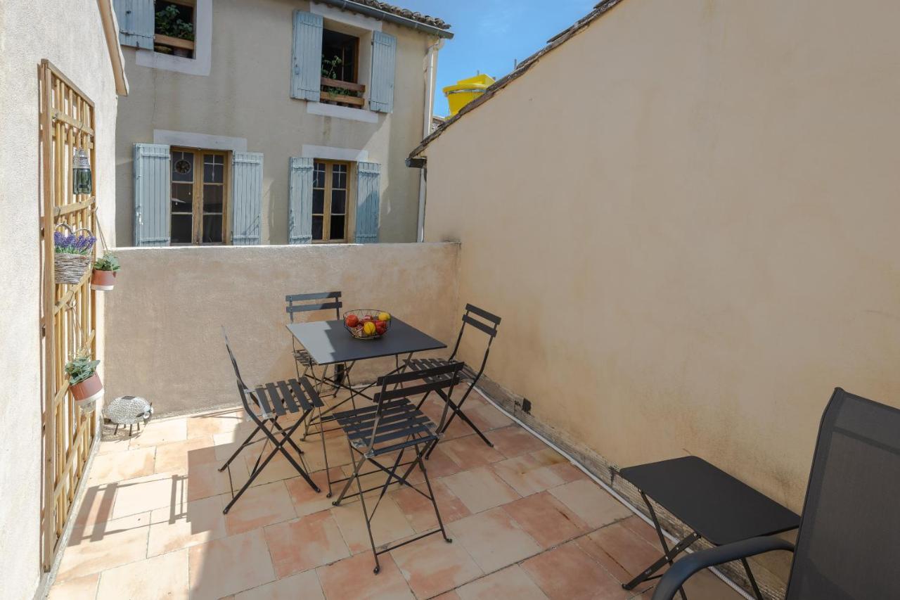 Appartement Terrasse climatisé calme en centre-ville LʼIsle-sur-la-Sorgue Esterno foto