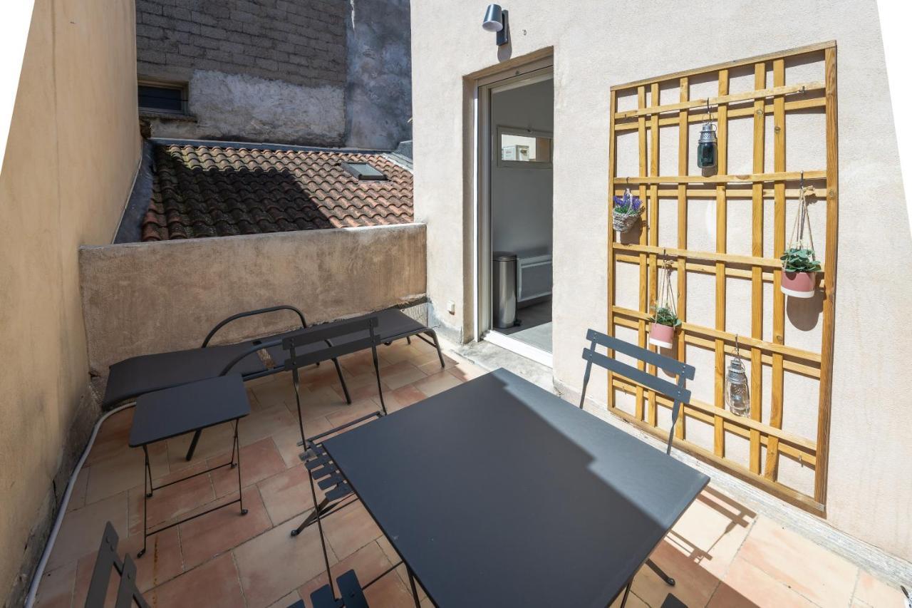 Appartement Terrasse climatisé calme en centre-ville LʼIsle-sur-la-Sorgue Esterno foto