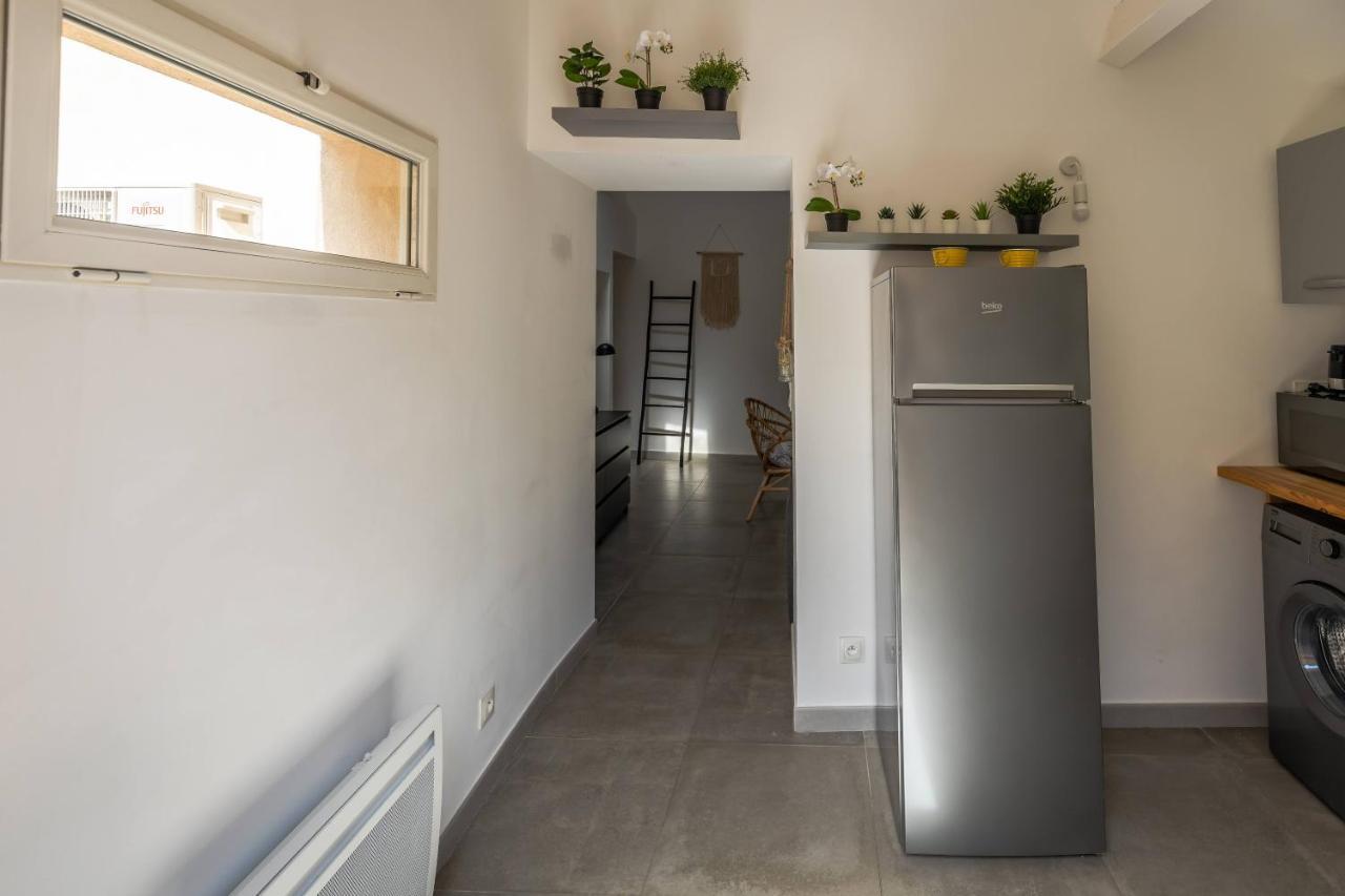 Appartement Terrasse climatisé calme en centre-ville LʼIsle-sur-la-Sorgue Esterno foto