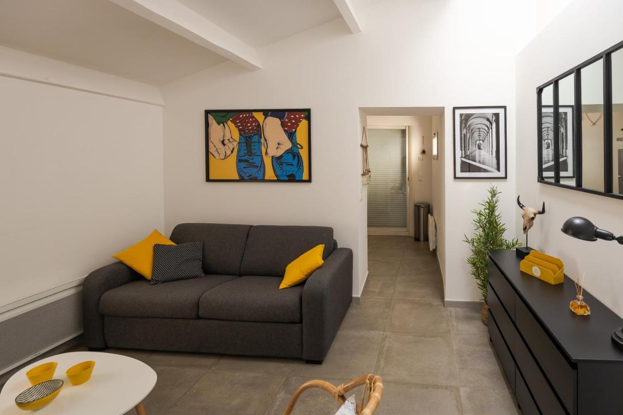 Appartement Terrasse climatisé calme en centre-ville LʼIsle-sur-la-Sorgue Esterno foto