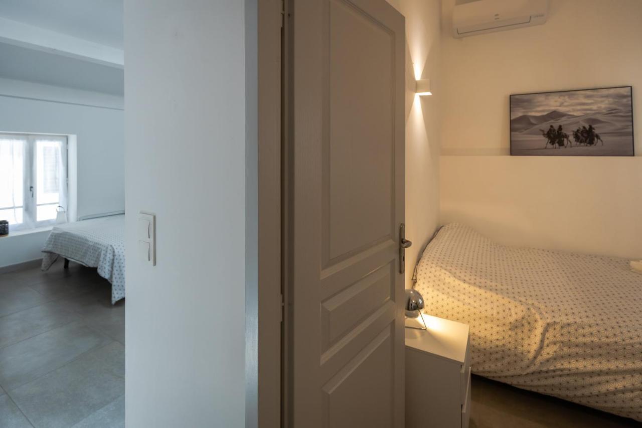 Appartement Terrasse climatisé calme en centre-ville LʼIsle-sur-la-Sorgue Esterno foto
